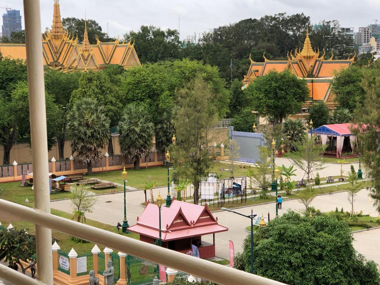 The Bright Lotus Guesthouse Phnom Penh Exterior photo